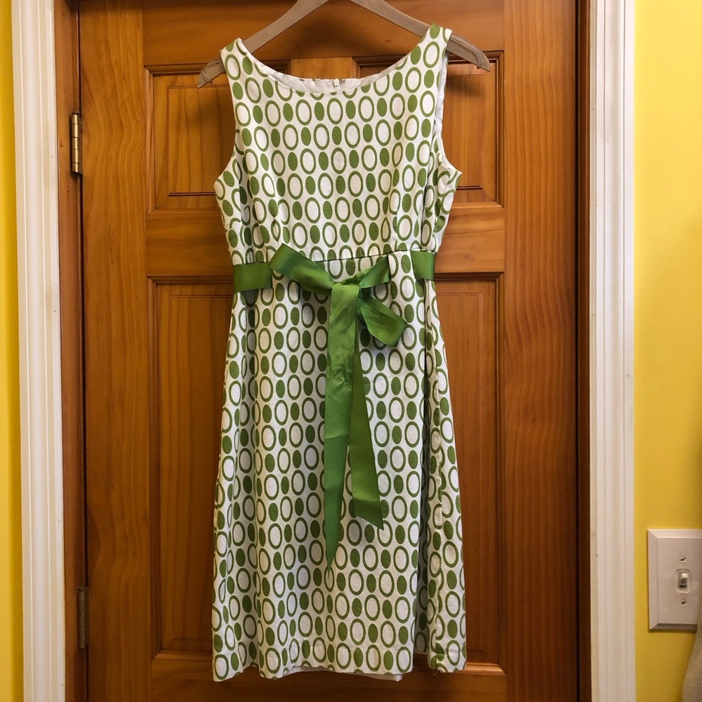Dressbarn Sheath Dress Size 6 White & Green Polka Dots / Mod Dress Midi